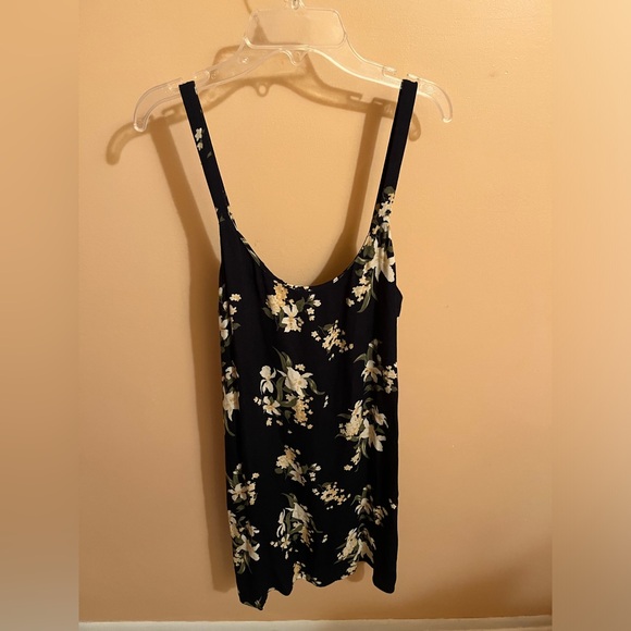 Reformation Puglia Mini Dress in Yolanda - Picture 8 of 12